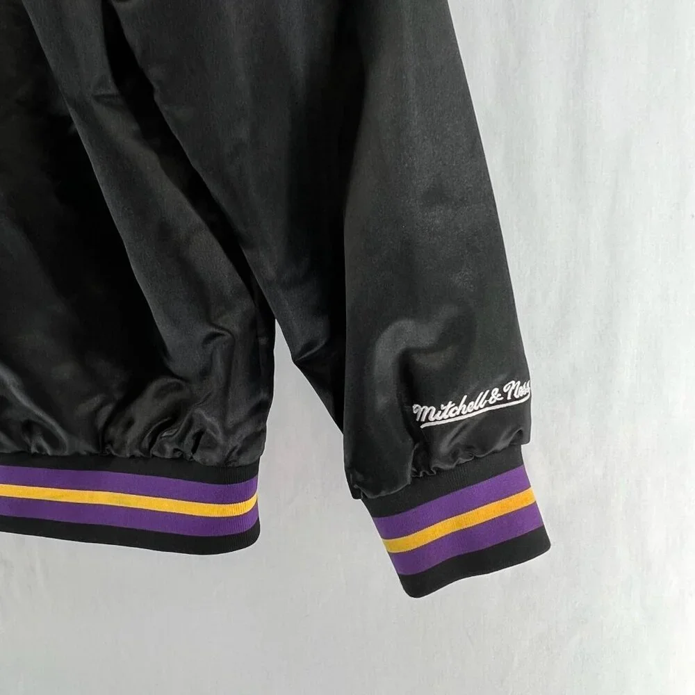 Mitchell & Ness Los Angeles Lakers Youth L 14/16 Varsity Jacket NBA Black/Purple - Picture 9 of 16